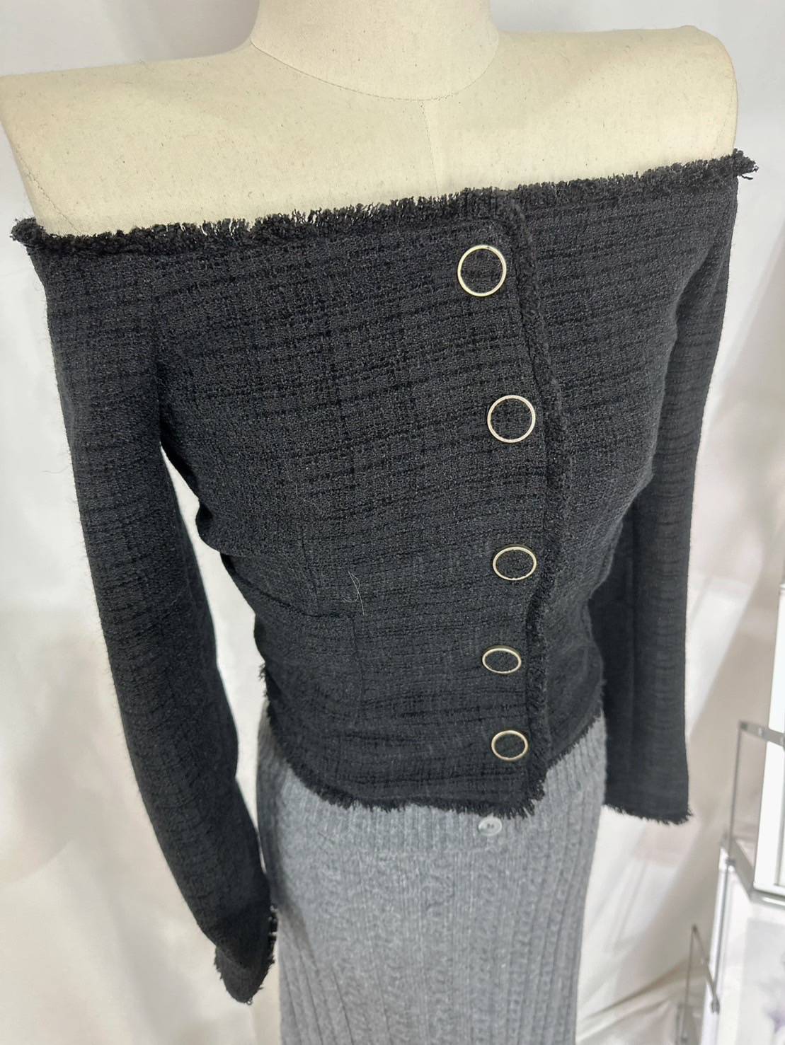 亮絲小香風一字肩短款外套