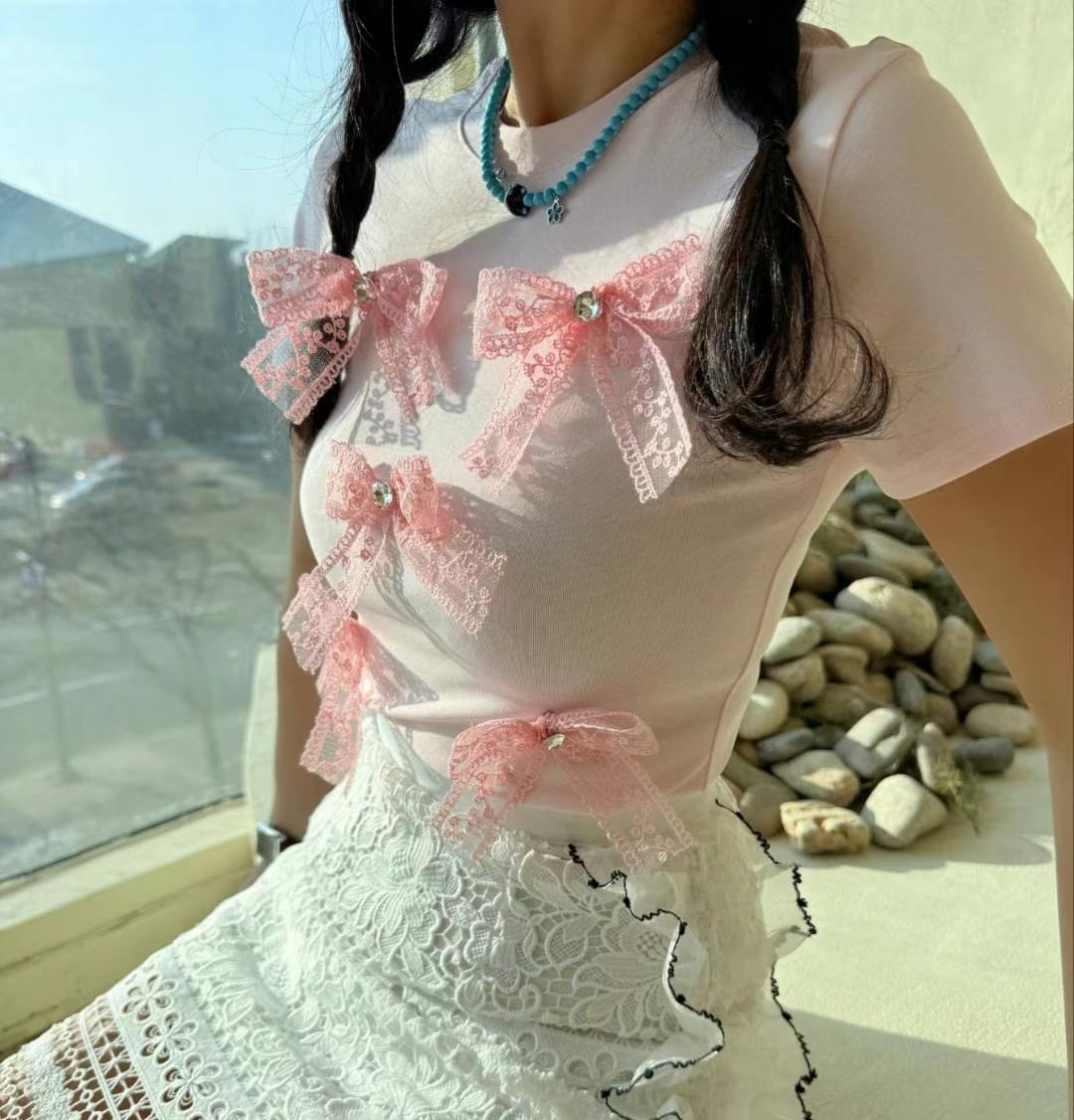 百搭蕾絲蝴蝶結設計Ｔ恤