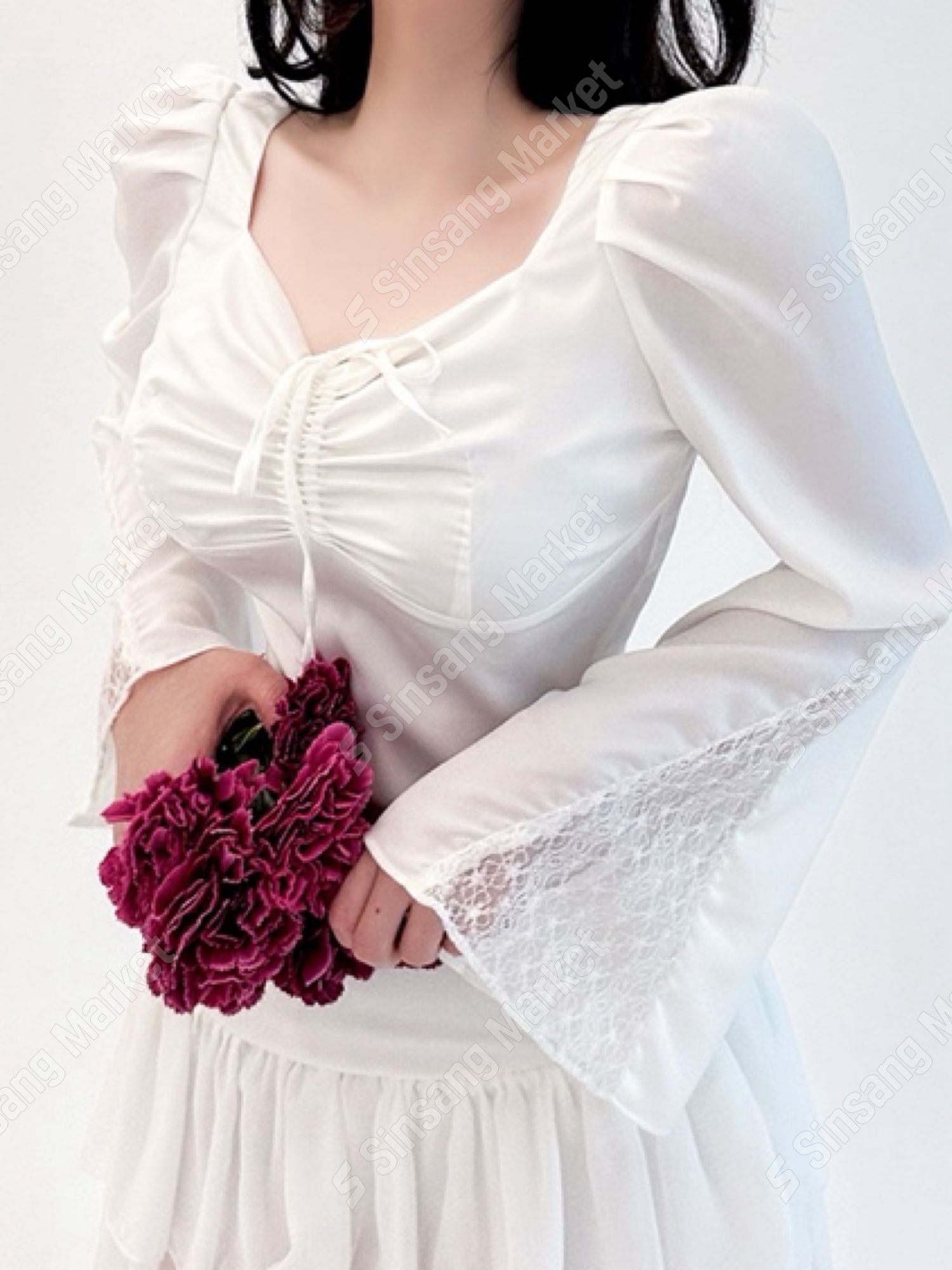 復古鍛面修身短版喇叭袖上衣