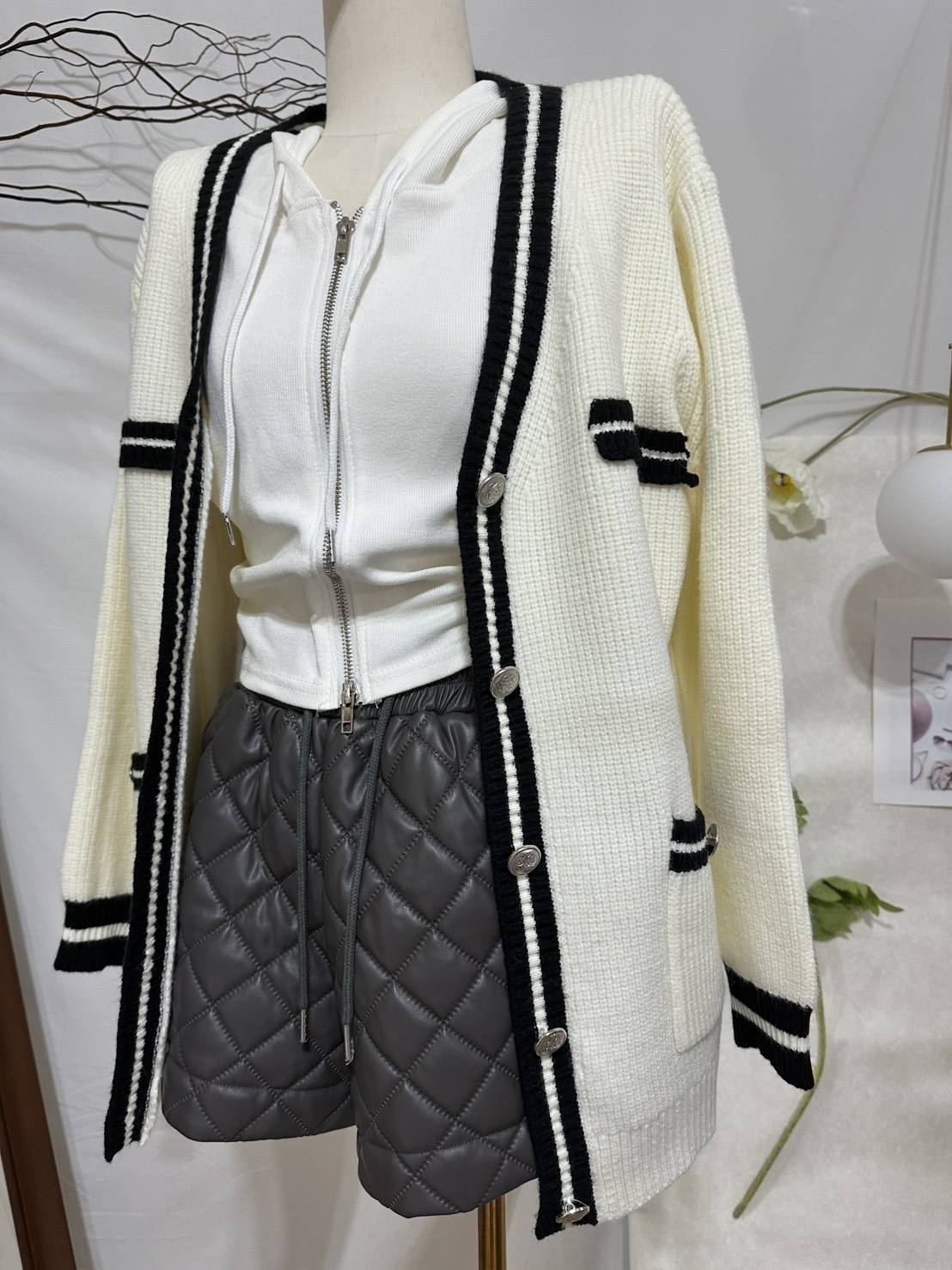 秋冬菱格皮革加厚短褲