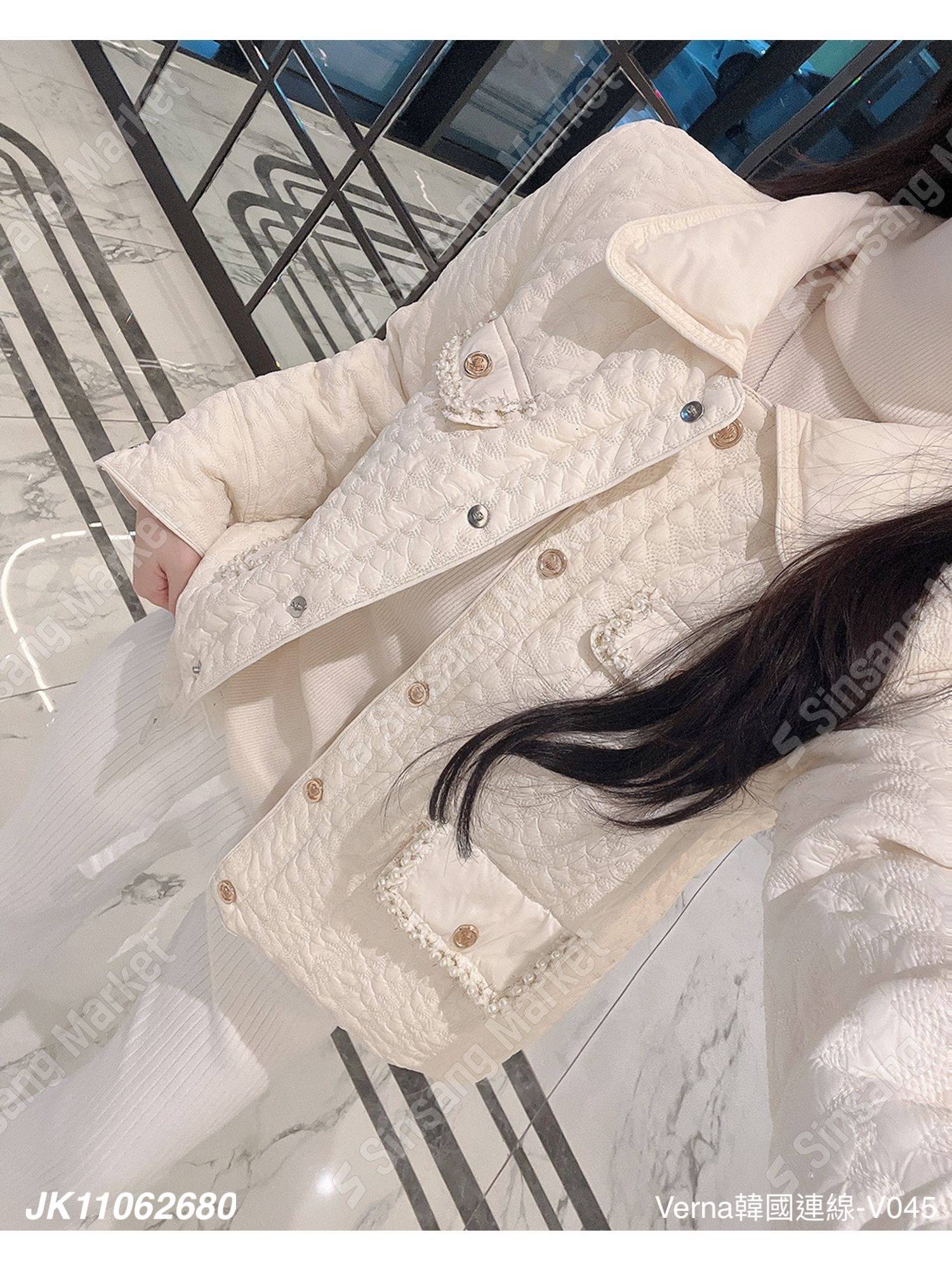 貴氣立體壓紋翻領外套