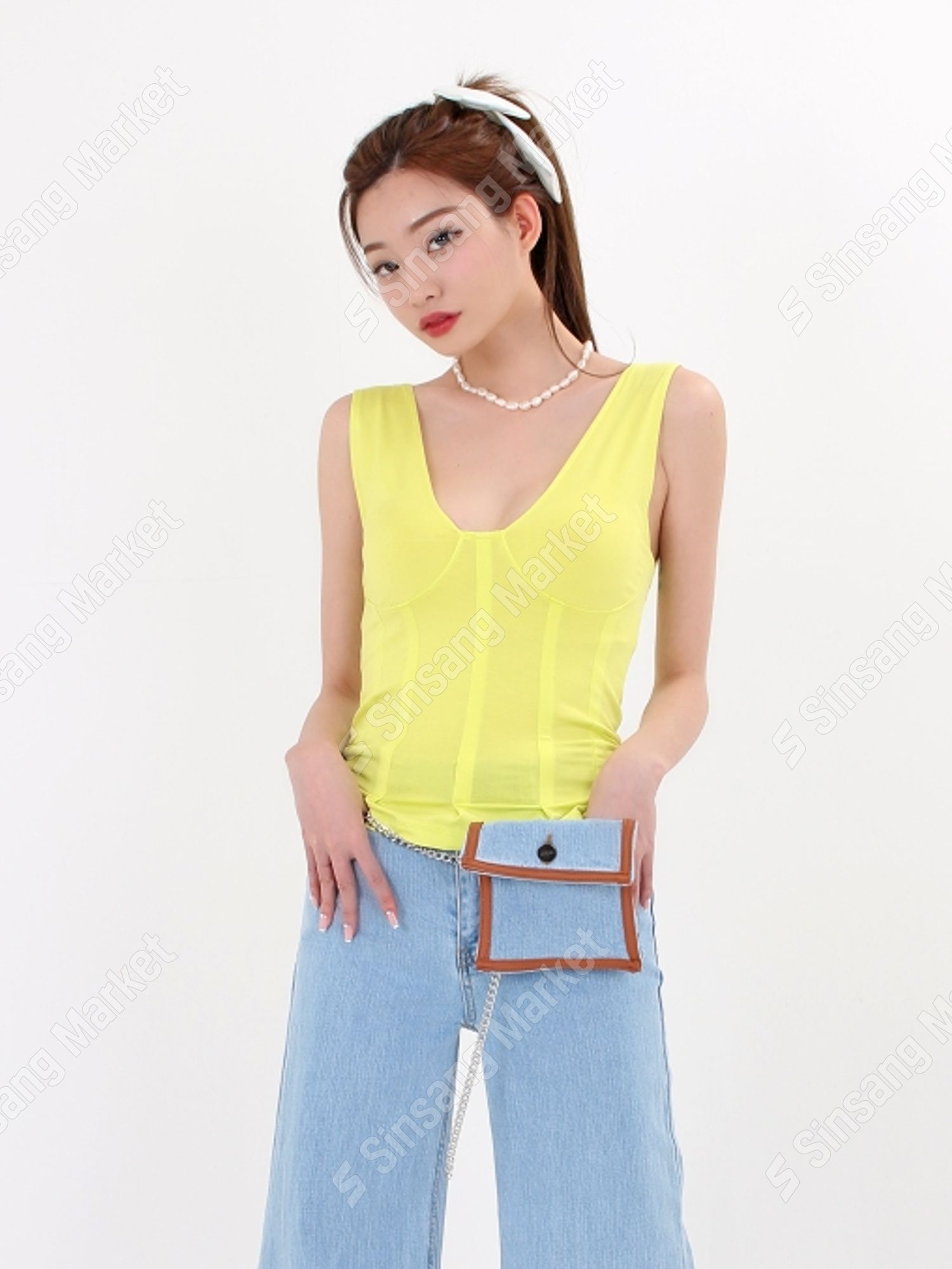 亮眼糖果色壓線Ｖ領背心上衣