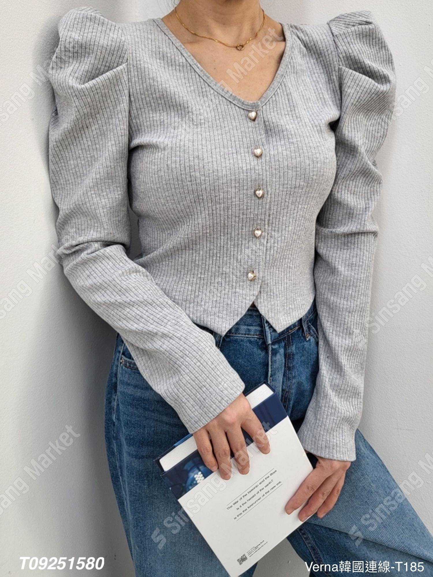 簡約坑條公主袖Ｖ領上衣