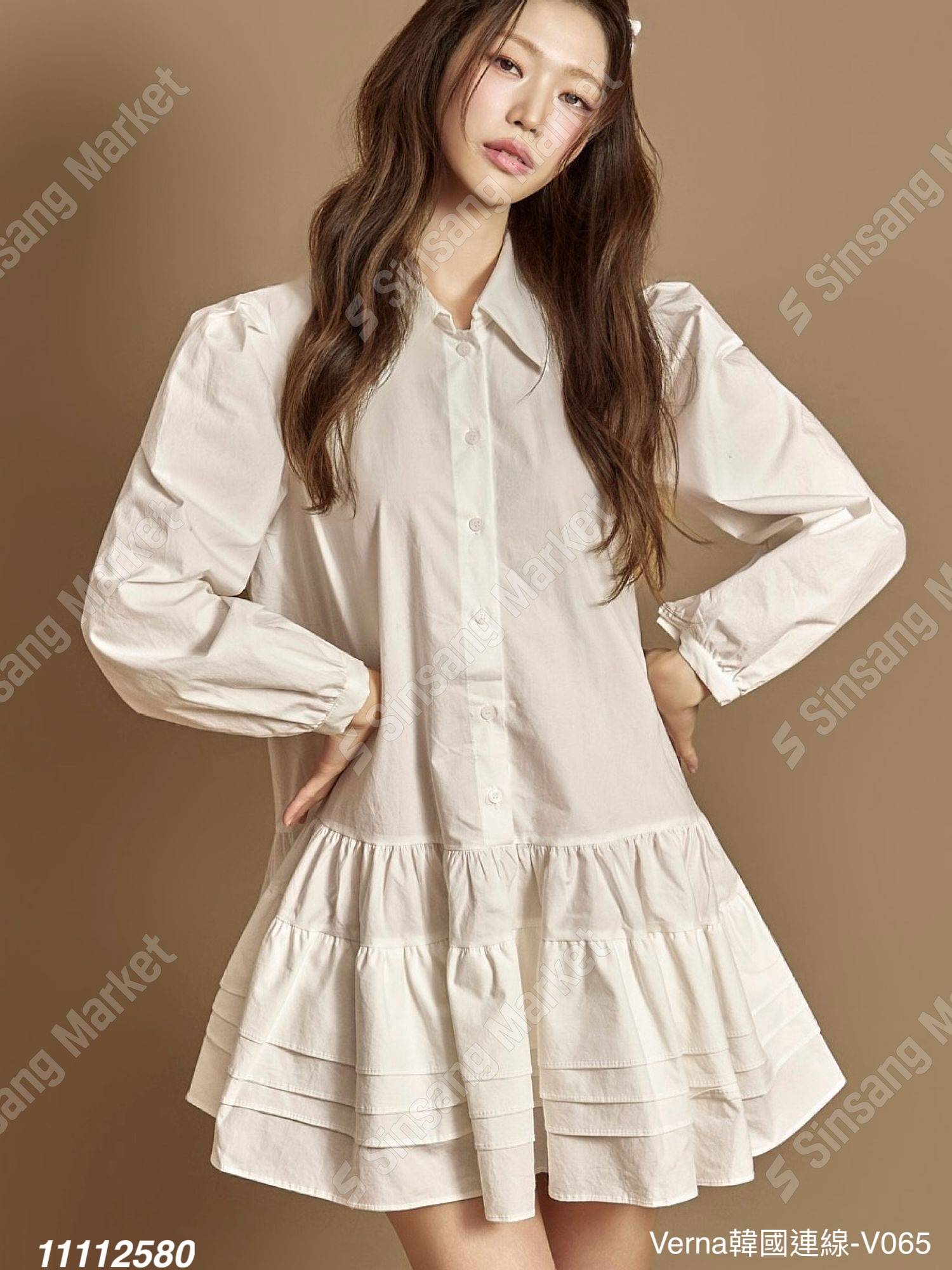 典雅清新翻領洋裝