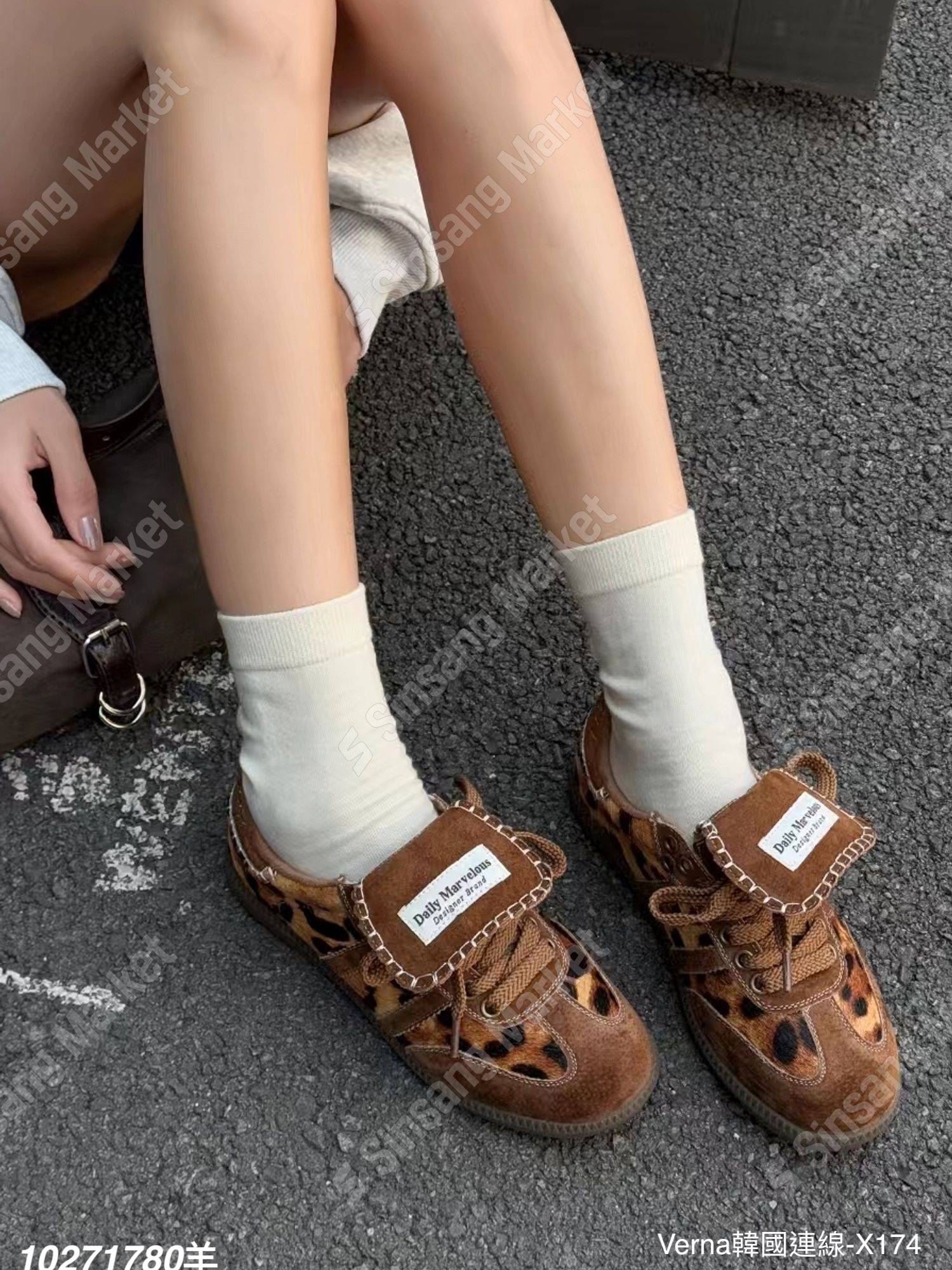 時尚羊皮豹紋休閒鞋