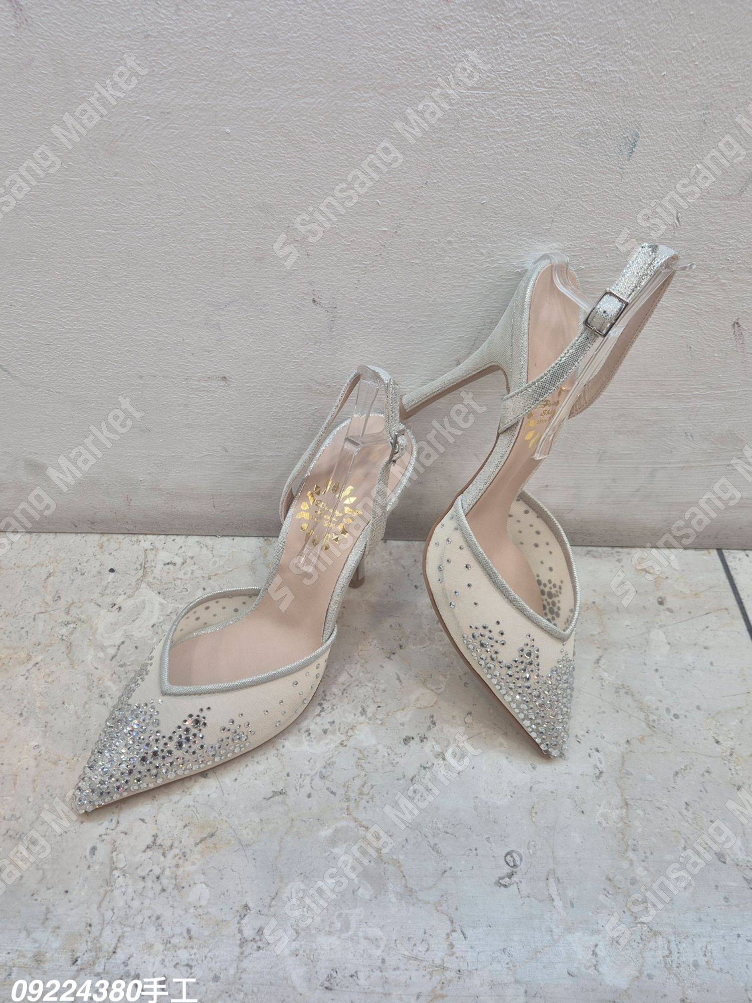 奢華手工尖頭水鑽跟鞋