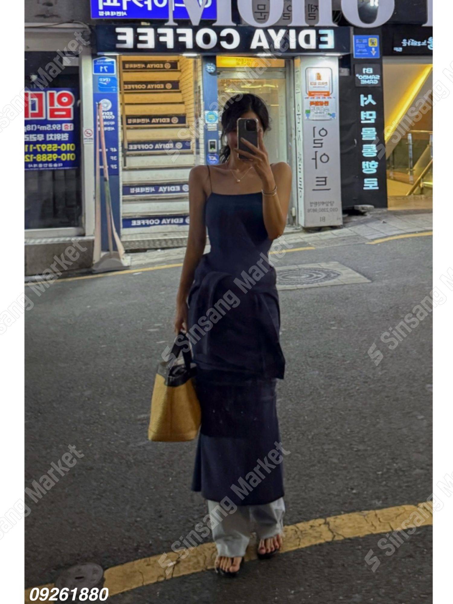 顯瘦合身後開叉洋裝