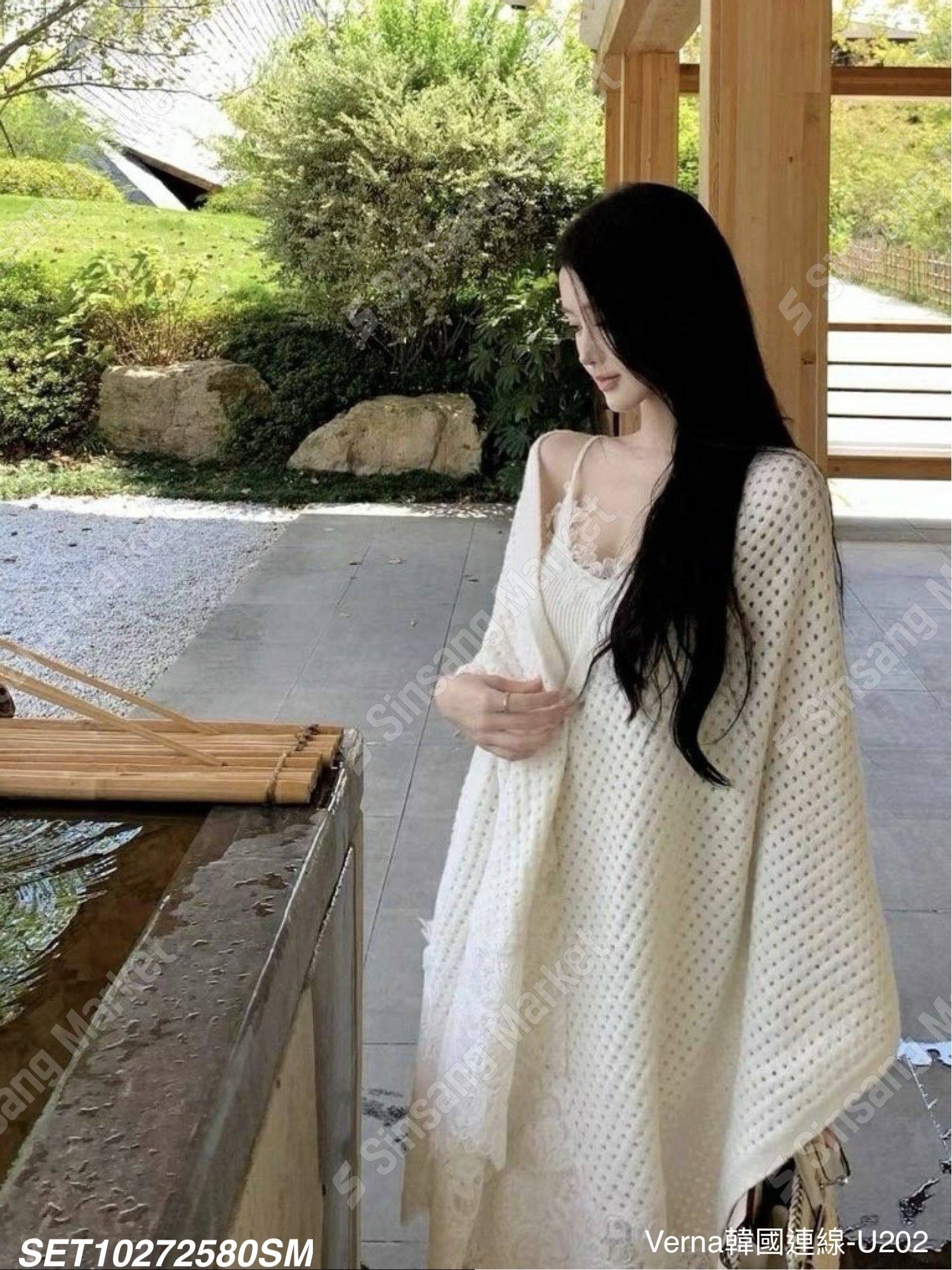 浪漫雕花刺繡披肩上衣