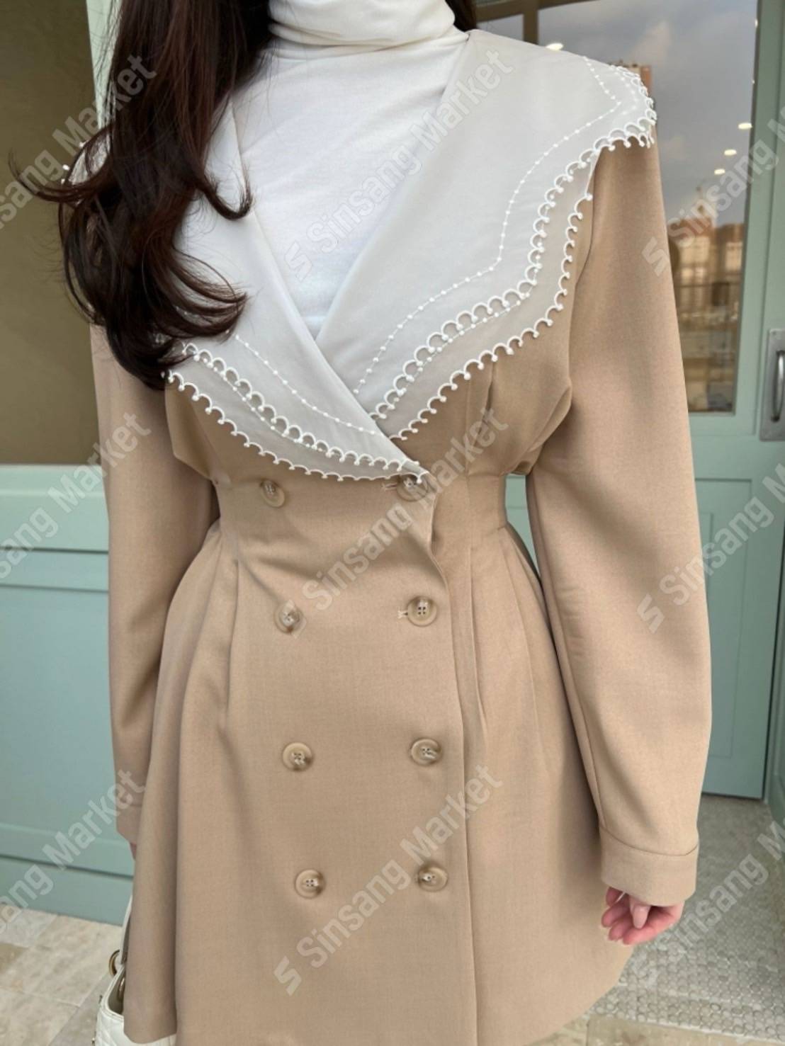 雕花大翻領雙排扣縮腰外套